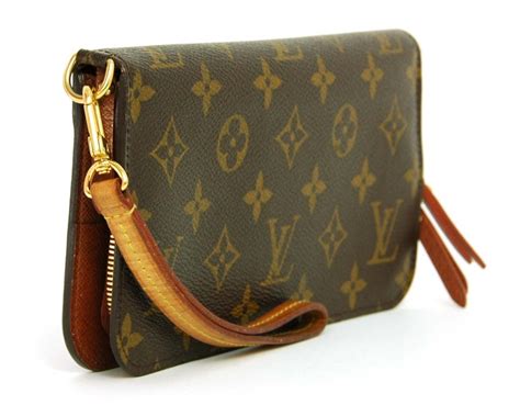 lv wristlets for women